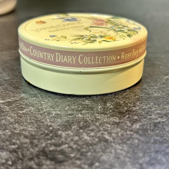Vintage 1983 Rose Bay Willow Country Diary Collection Single Wick Tin Candle - Picture 2 of 6